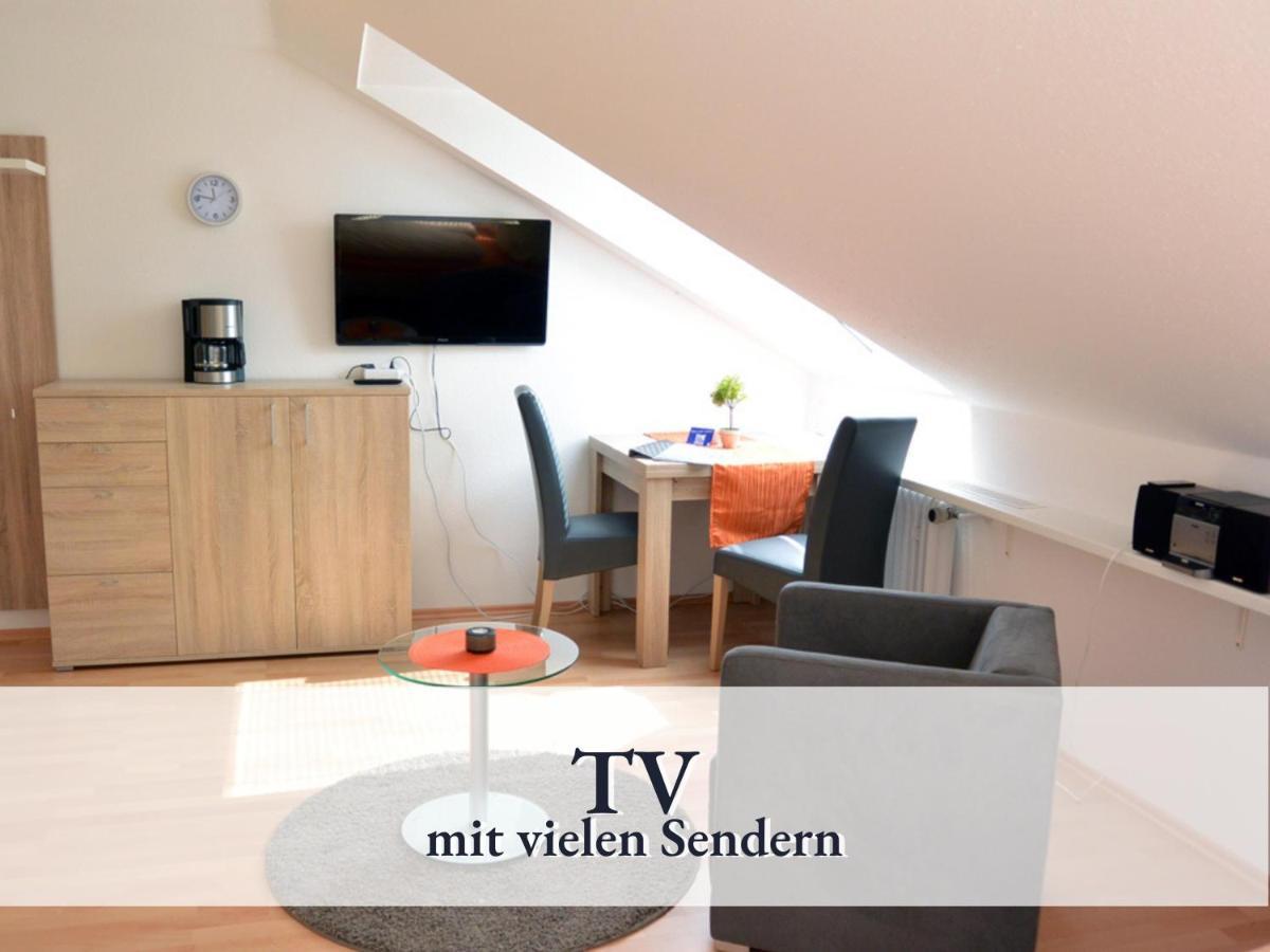 Gemuetliche Ferienwohnung In Bester Bodenseelage L 1 Minute Zum Bodensee L 1 Zimmer L Vollausgestattete Kueche L Free-Wlan L Willkommen Im Apartment Boehringen Radolfzell am Bodensee Exteriör bild